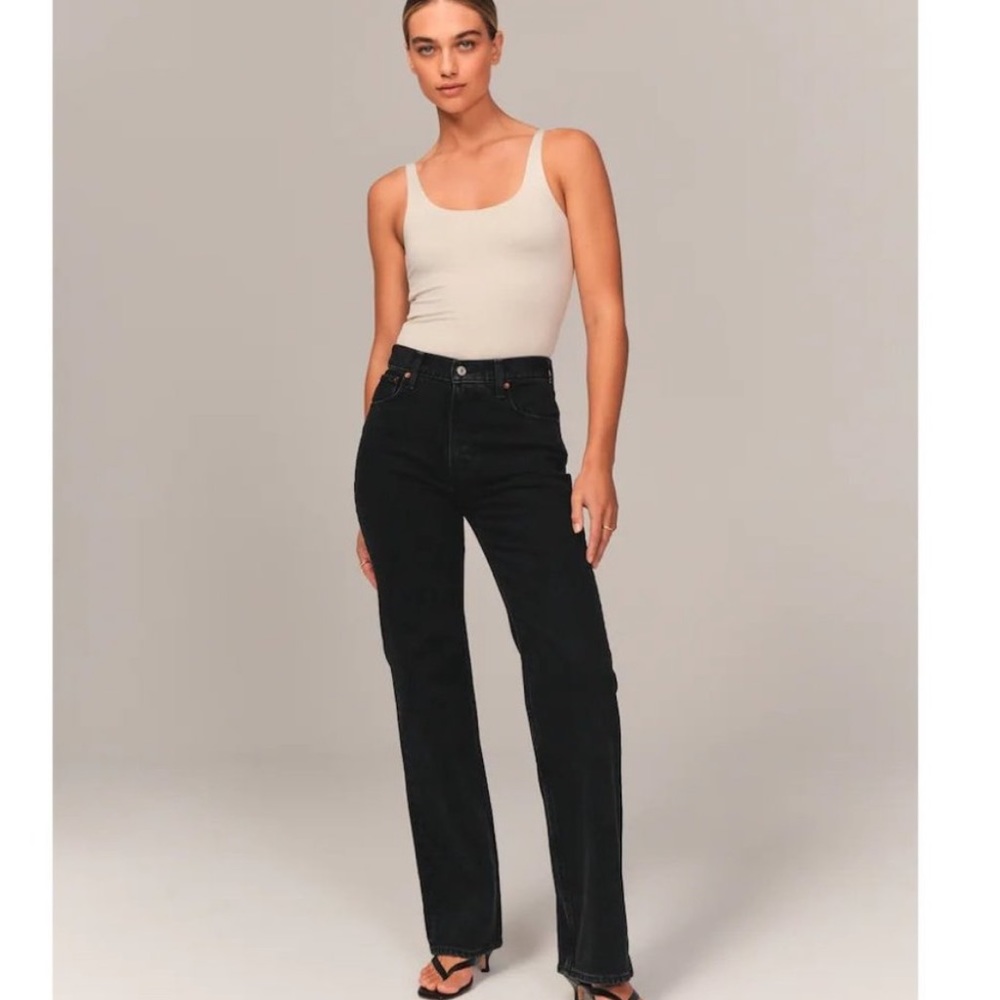 Abercrombie brand new black 90s jeans